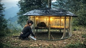 Создаю укрытие из полиэтиленовой пленки. Выживаю в одиночку в горах. Бушкрафт