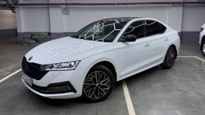 Семейный лифтбек в супер комплектации! Обзор на Skoda Octavia A8 с пробегом!