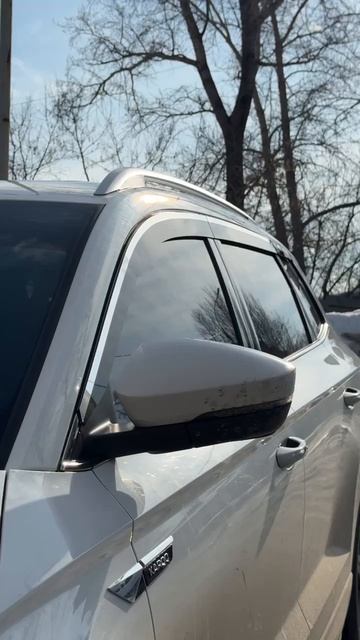 Плоские тюнинг дефлекторы для окон Skoda Karoq I Китай Ветровики на Шкода Карог 2d дефлекторы