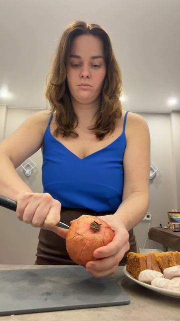 Умели резать гранат?)