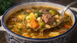 Рассольник с перловкой и солеными огурцами. Как сварить рассольник с перловкой. Рассольник рецепт.