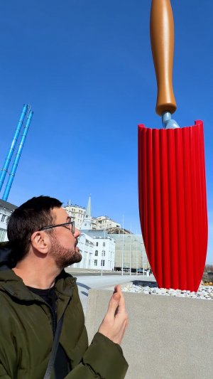 Странные объекты с глубоким смыслом.