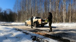 По тайге в поисках рыбных мест. Разведка лесных дорог. На реке последний лёд.