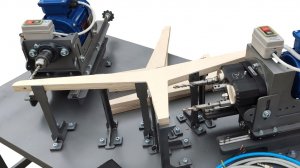 Сверление ножки стула, трех отверстий одновременно.