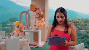 Они выгнали его, не представляя, что он отец их начальницы