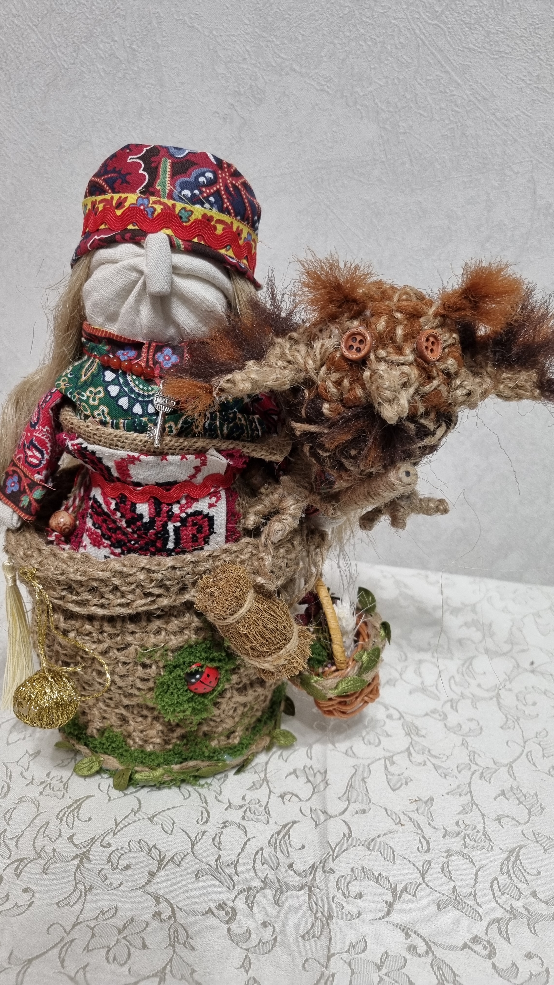 Баба-Яга с совушкой