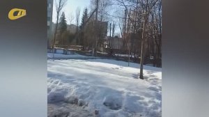 ЖИТЕЛЬ ЖЕЛЕЗНОГОРСКА ПОЖАЛОВАЛСЯ НА ГОНЯЮЩИХ ПО ТРОТУАРАМ ВОДИТЕЛЕЙ МОПЕДОВ