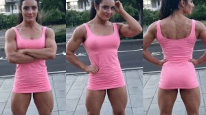 Мускулистая девушка в мини платье / Фото подборка