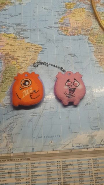 И как же не получается железо того так засунуть брелок от монстриков из магнита