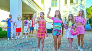 Леди Диана | ПАРНИ БАСКЕТБОЛИСТЫ В ПАНИКЕ!!! СТИЛИ НА ВЫПУСКНОЙ ОТ ДЕВОЧЕК ПРОСТО ШОК!!!