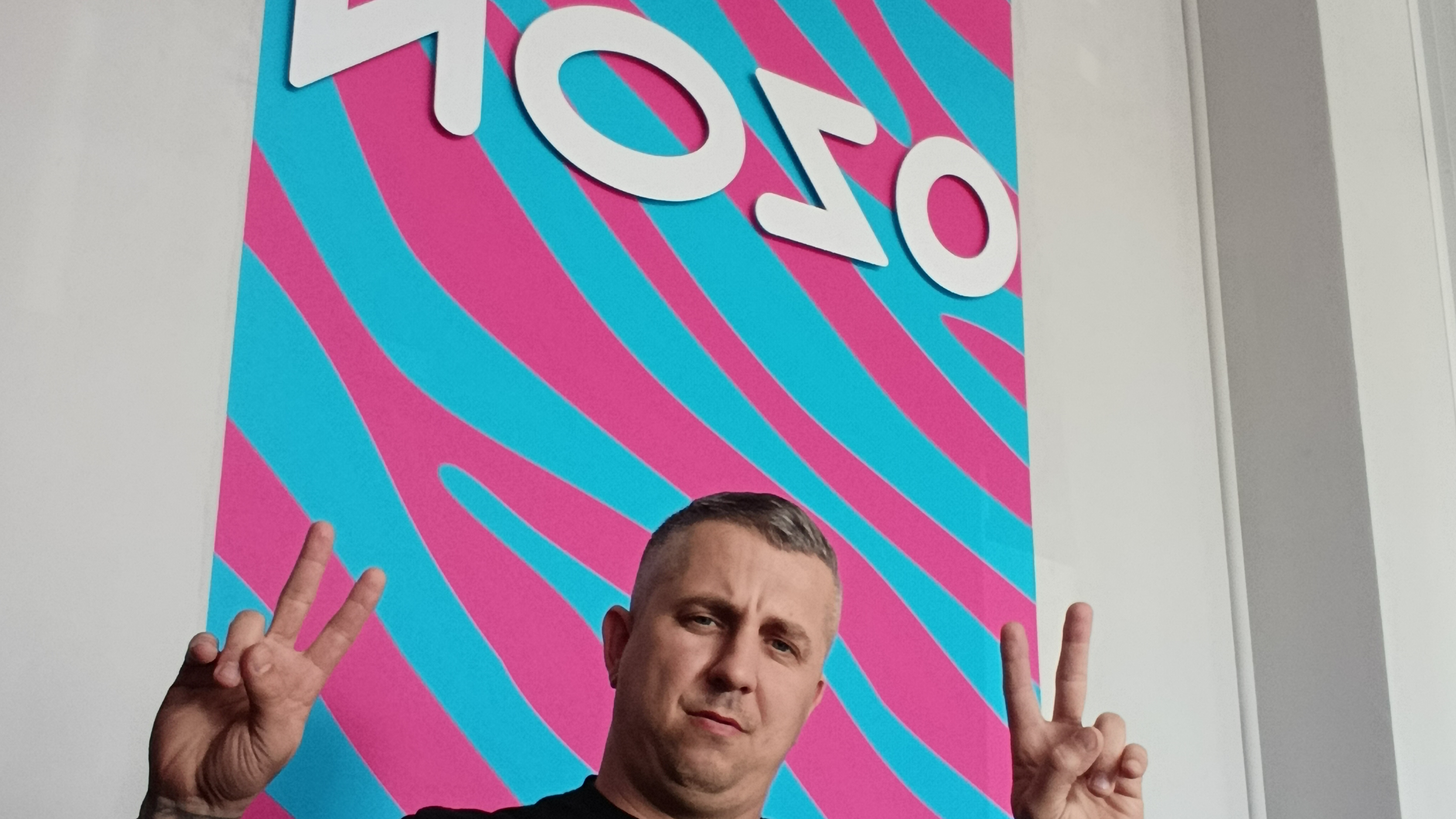 Сижу в ПВЗ Озон