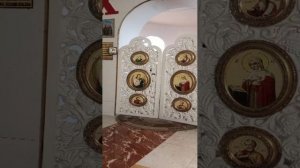 Дорогие братья и сёстры! Божественная служба храм Святой Троицы