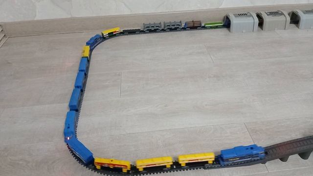 играем детская железная дорога