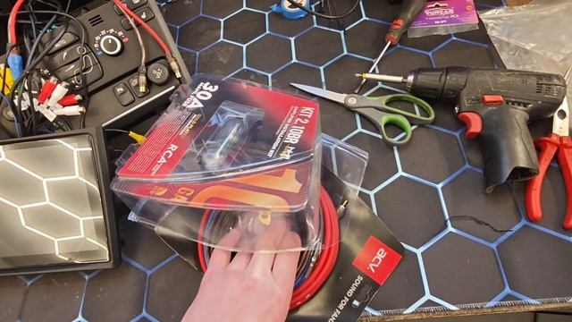 Volvo Xc90 2008.  Установка мультимедии вниз торпедо. Камера заднего вида.