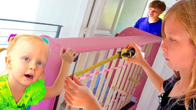 СОФУНЬЯ ШАЛУНЬЯ - СОФИЯ И ЕЁ НОВАЯ КОМНАТА.