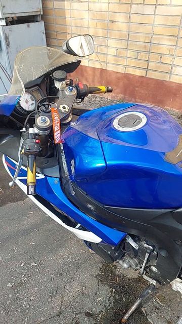 Завел Наш suzuki gsxr600 2006 года.