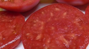 Прославленный томат Казанский местный понравится любителям крупных помидор. Дегустация 2022 года.