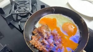 Eggs with bacon. Обучение английскому языку с помощью простых слов!