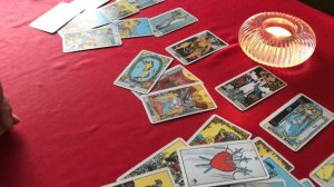 Его реакция, если вы пропадете из его поля зрения? Гадание Таро