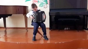 Кавун Лев(2кл.)В.Брызгалин "Танцевальная"