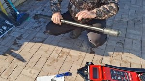 Распаковка домкрата подкатного гидравлического двухпоршневого