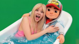 Я КИНУЛ В ВАНУЮ ВСЕ БОМБОЧКИ SUBWAY SURFERS в 3:00 НОЧИ! АРИШНЕВ