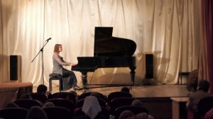 "Раз в крещенский вечерок" Концерт-лекция Елены Дюжаковой