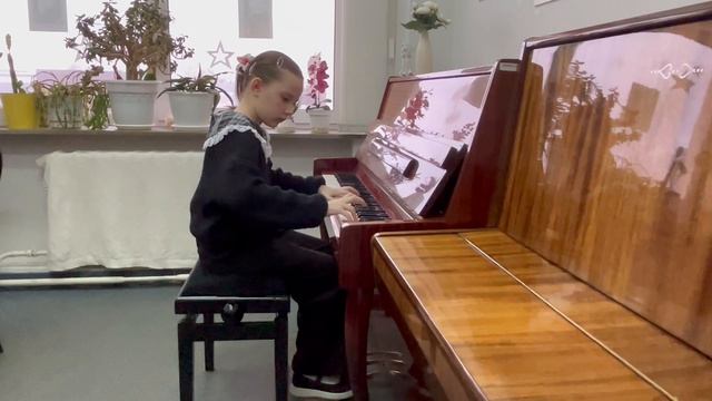 Морозова Кристина, 2 класс. К. Черни Этюд D- Dur