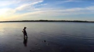 РЫБАЛКА НЕВОДОМ ПРЯМО НАПРОТИВ ДОМА