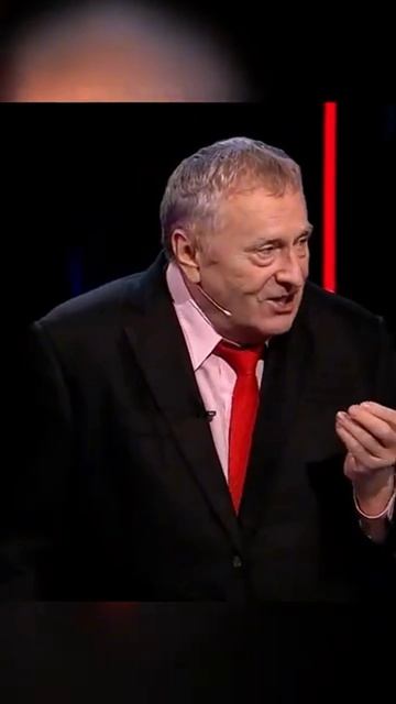 При каждом дворе есть свой шут, который говорит правду, когда все остальные лгут." (Ф.Ницше)