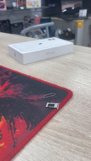 iPhone 11 4/128 смотреть онлайн