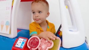 Крис учится готовить полезный десерт и другие истории про готовку для детей