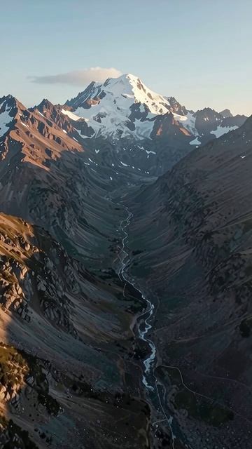 Величие гор: природа и спокойствие #горы #природа #пейзажи