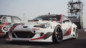 Участвуем в гонке в Эмиратах