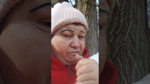 здеся света шла с магозина и присела на лавочке 👍👍👍👍👍👍👍