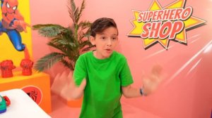 Рома и приключения в Магазине для Супергероев 🦸_♂️