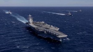 💥Ирану удалось поразить авианосец,По данным американских СМИ авианосец ВМС США «Джеральд Форд» поки