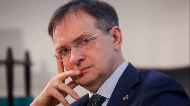 Стихи. Самовлюблённому Мединскому. Ростислав Векленко.