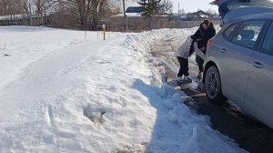 СВЕКРОВЬ ПЕРЕЕЗЖАЕТ, БУДЕТ ЖИТЬ НЕ ОДНА, БУДЕТ ВЕСЕЛЕЕ..