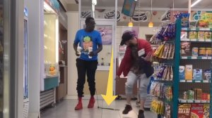 ЛУЧШИЕ ПРАНКИ С ЗМЕЕЙ-ИГРУШКОЙ. РЖАЛ ПОЛЧАСА. СМЕХ ДО СЛЕЗ