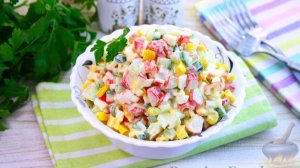 КРАБОВЫЙ САЛАТ С КУКУРУЗОЙ, ЯЙЦАМИ И ОГУРЦАМИ