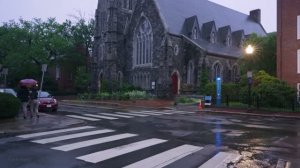 Прогулка дождливым вечером в Гарвардском университете, Кембридж — бинауральный ASMR