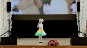 Алиса Шленчак (4 года) - РАЗ ЛАДОШКА (Е. Зарицкая)