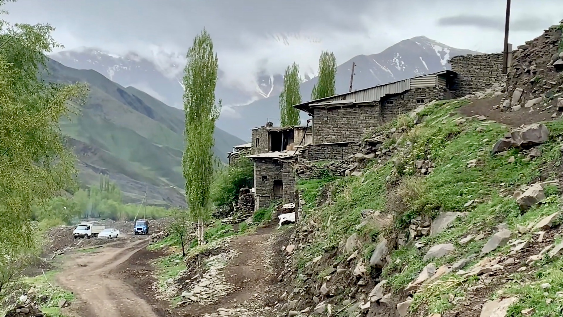 Шиназ - древнейший аул Рутульского  района  Дагестана