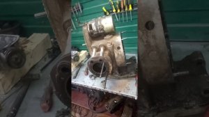 снял двигатель решил менять подшипники