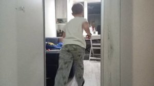 монстры дома, нападение rainbow friends