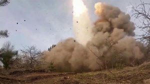 Российская армия минувшей ночью нанесла массированный удар по украинским военным тылам.