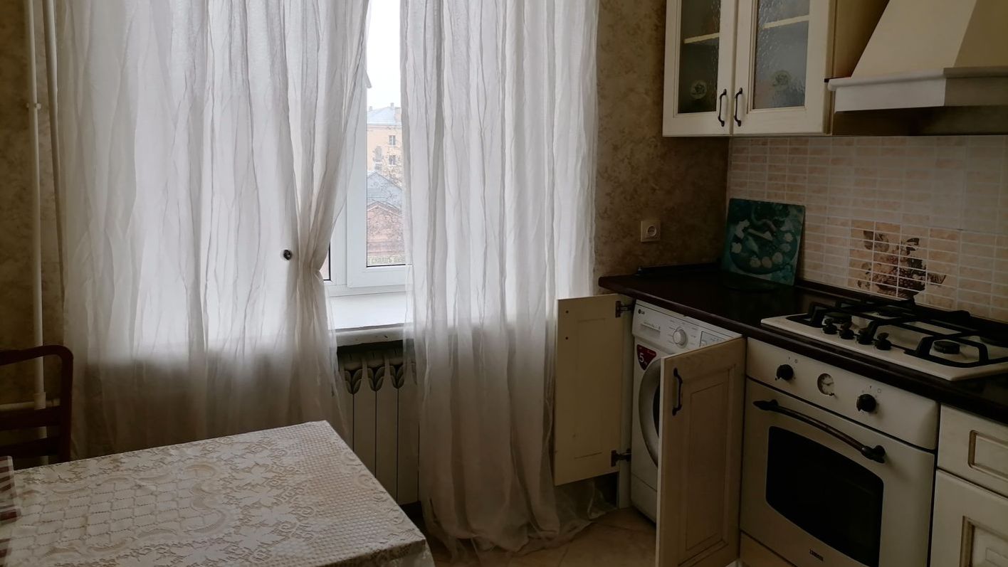 🏠 Волгоград, Центральный р-он, центр. Сдаётся 2-комнатная квартира на улице Ленина, 25.