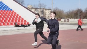 Стреляли, бегали, подтягивались…