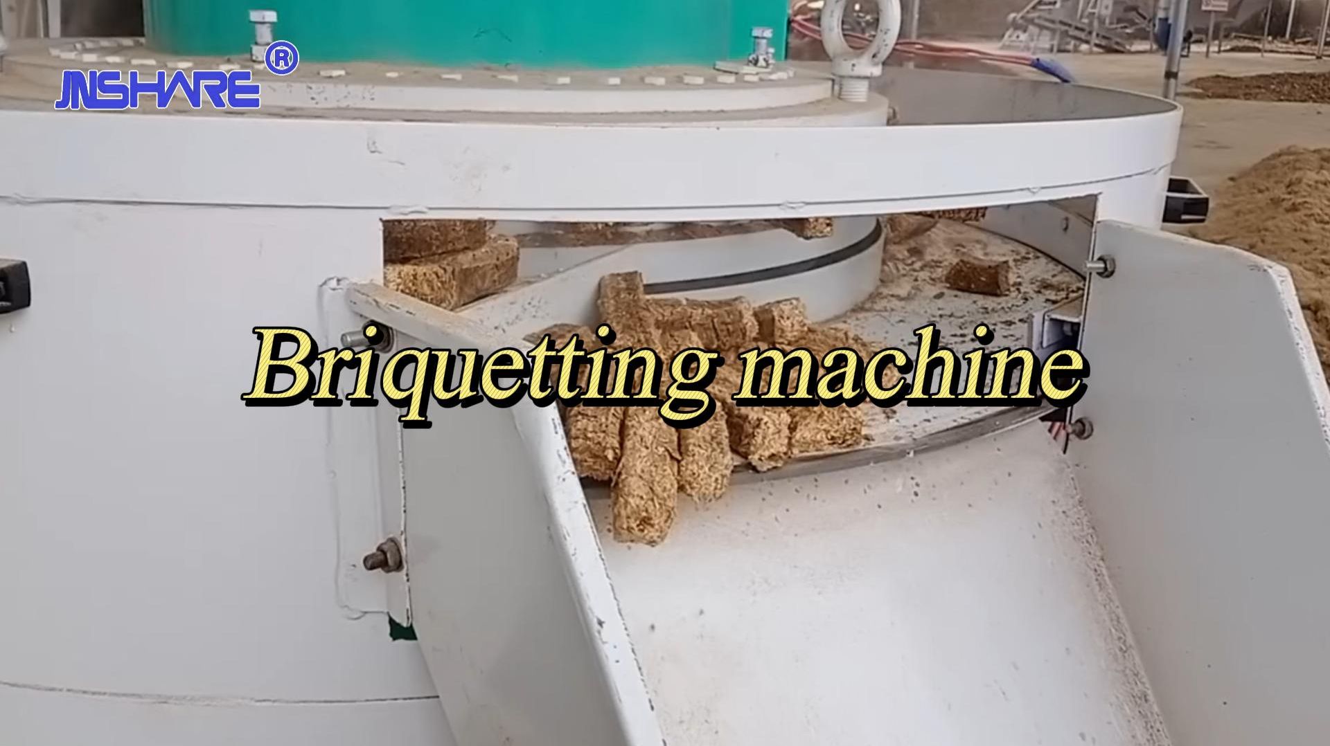 Высокоэффективная брикетировочная машина для переработки биомассы и твердых отходов.